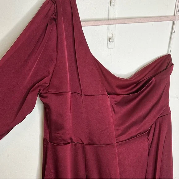 Lulu’s Wine Red Burgundy Satin One-Shoulder Jumpsuit size XL - Picture 10 of 14